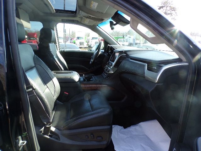 Chevrolet Suburban 4WD 4dr 1500 Premier 2017