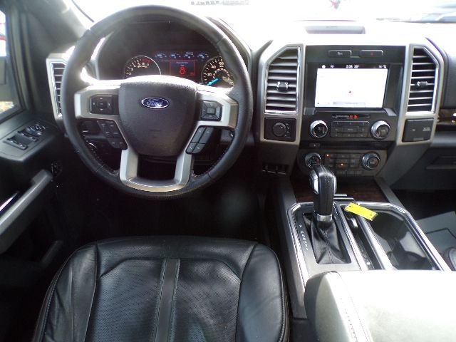 Ford F-150 Platinum SuperCrew 4WD 2016