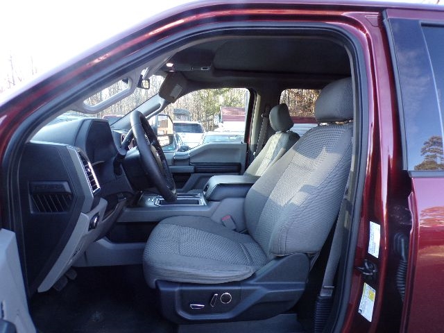 Ford F-150 4WD SuperCrew 145" Lariat 2016