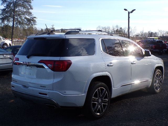 GMC Acadia AWD 4dr Denali 2017