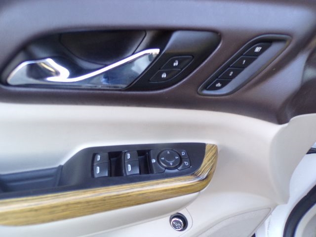 GMC Acadia AWD 4dr Denali 2017