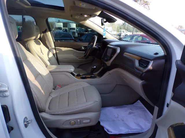 GMC Acadia AWD 4dr Denali 2017