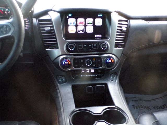 Chevrolet Suburban 4WD 4dr 1500 LT 2016