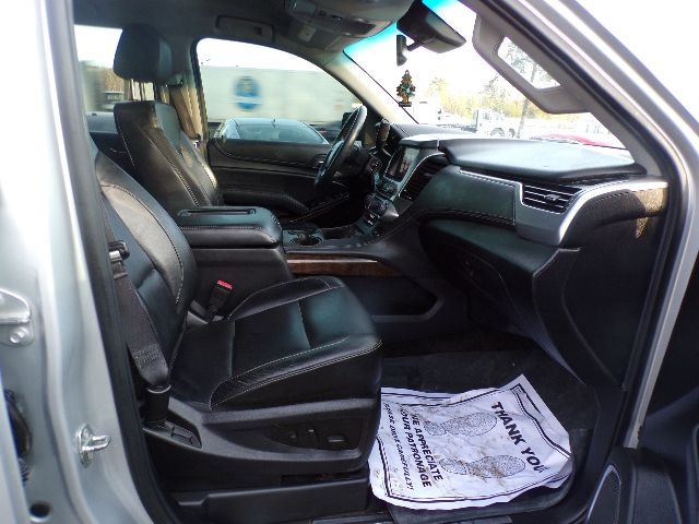 Chevrolet Suburban 4WD 4dr 1500 LT 2016