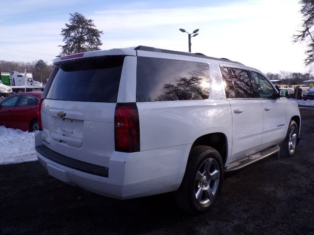 Chevrolet Suburban 4WD 4dr 1500 LT 2017