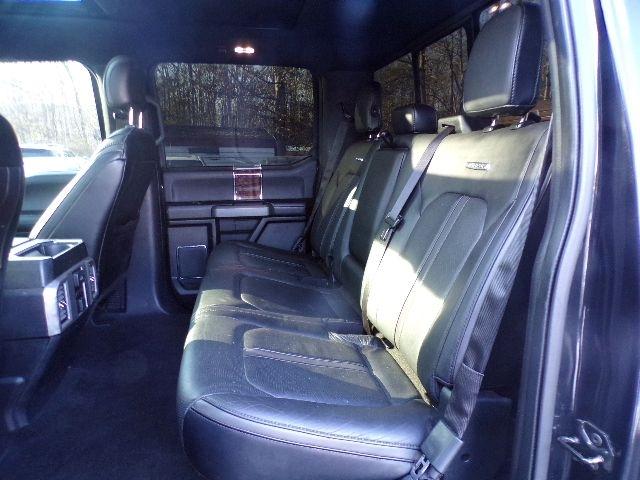 Ford F-150 4WD SuperCrew 157" Lariat w/HD Payload Pkg 2015