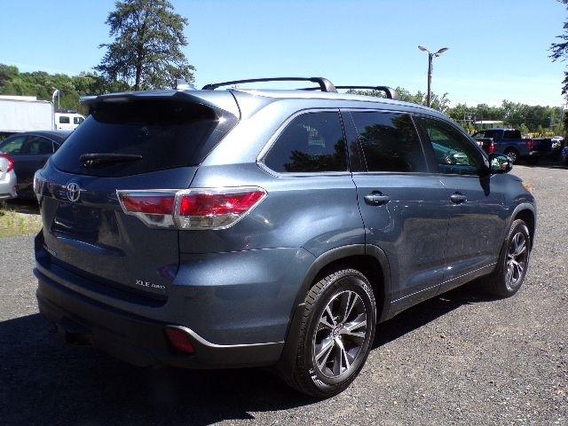Toyota Highlander AWD 4dr V6 XLE (Natl) 2016