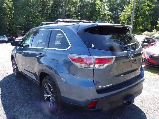Toyota Highlander AWD 4dr V6 XLE (Natl) 2016