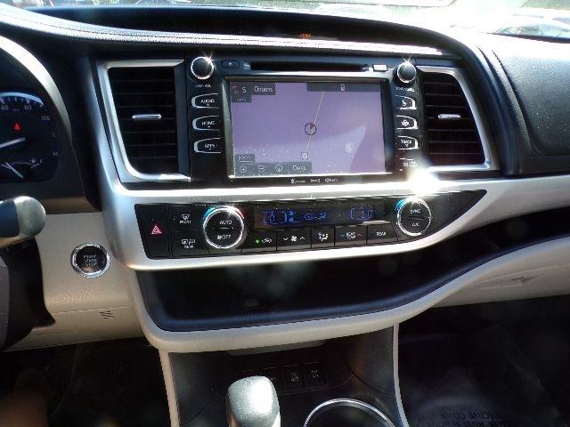 Toyota Highlander AWD 4dr V6 XLE (Natl) 2016