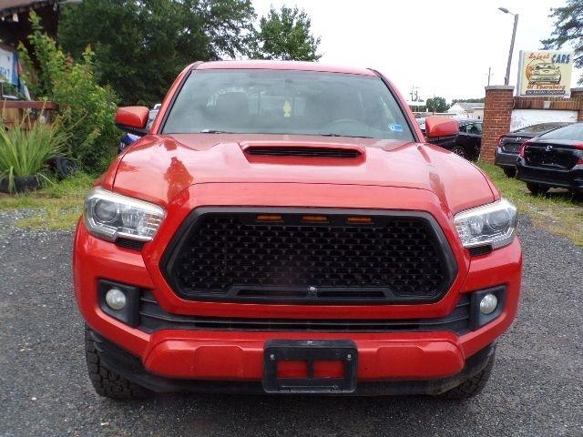 Toyota Tacoma TRD Off Road Double Cab 5' Bed V6 4x4 MT (Natl) 2017