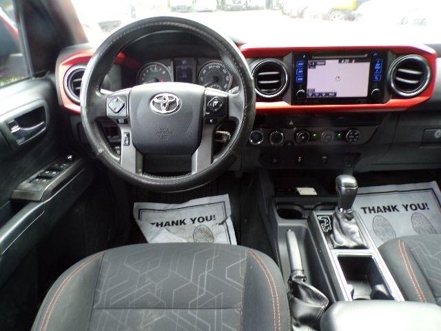 Toyota Tacoma TRD Off Road Double Cab 5' Bed V6 4x4 MT (Natl) 2017