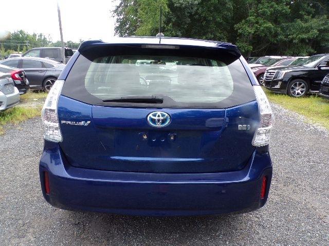Toyota Prius V 5dr Wgn Three (Natl) 2014