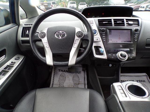 Toyota Prius V 5dr Wgn Three (Natl) 2014