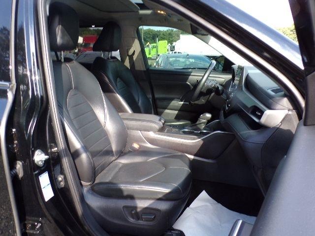 Toyota Highlander XLE AWD (Natl) 2021