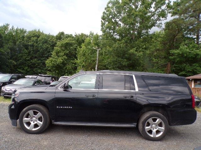 Chevrolet Suburban 4WD 4dr 1500 LS 2017