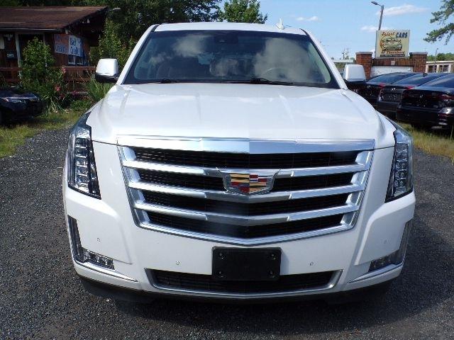 Cadillac Escalade 4WD 4dr Luxury 2017