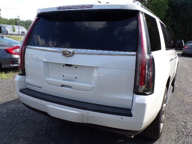 Cadillac Escalade 4WD 4dr Luxury 2017