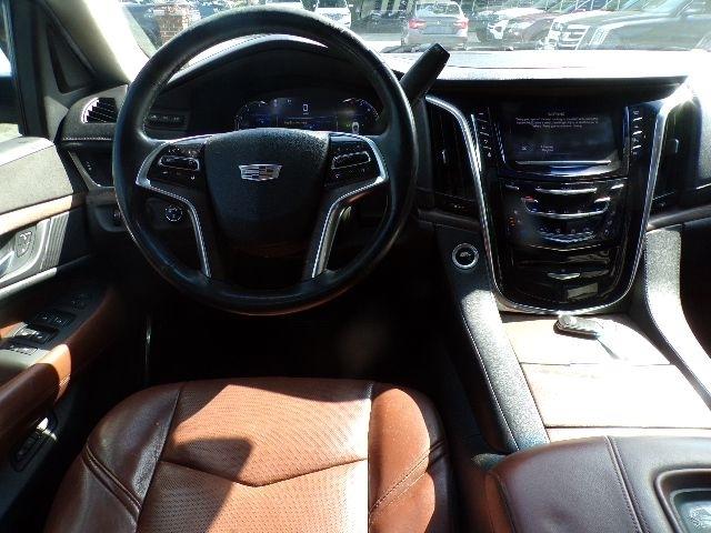 Cadillac Escalade 4WD 4dr Luxury 2017