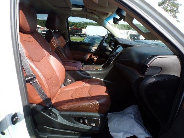 Cadillac Escalade 4WD 4dr Luxury 2017