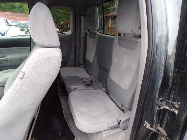 Toyota Tacoma 4WD Access I4 MT (Natl) 2009