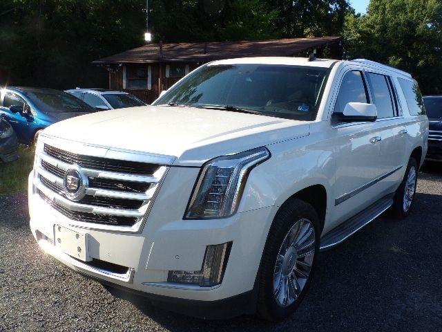 Cadillac Escalade ESV 4WD 4dr Luxury 2015