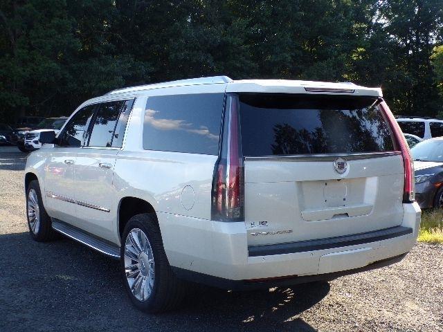 Cadillac Escalade ESV 4WD 4dr Luxury 2015