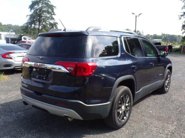 GMC Acadia FWD 4dr SLT w/SLT-1 2017