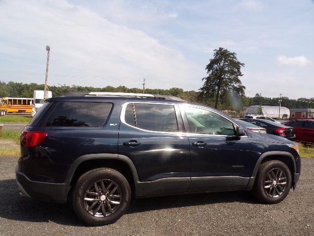 GMC Acadia FWD 4dr SLT w/SLT-1 2017