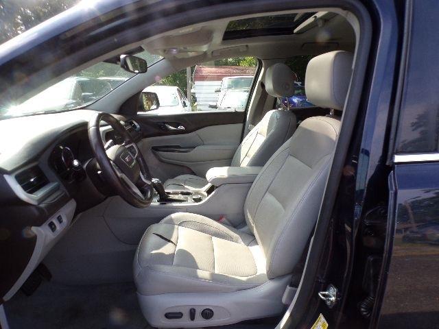 GMC Acadia FWD 4dr SLT w/SLT-1 2017