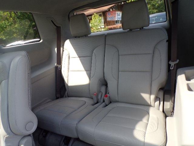 GMC Acadia FWD 4dr SLT w/SLT-1 2017