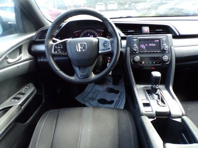 Honda Civic Hatchback LX CVT 2017