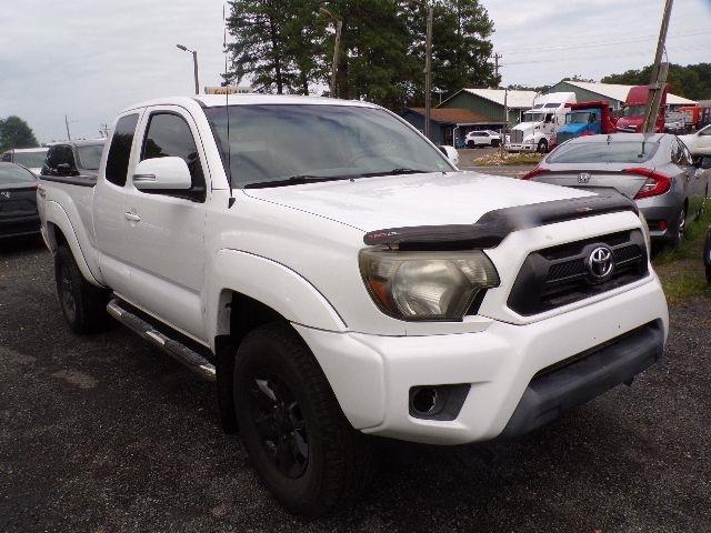 Toyota Tacoma 4WD Access Cab I4 AT (Natl) 2015