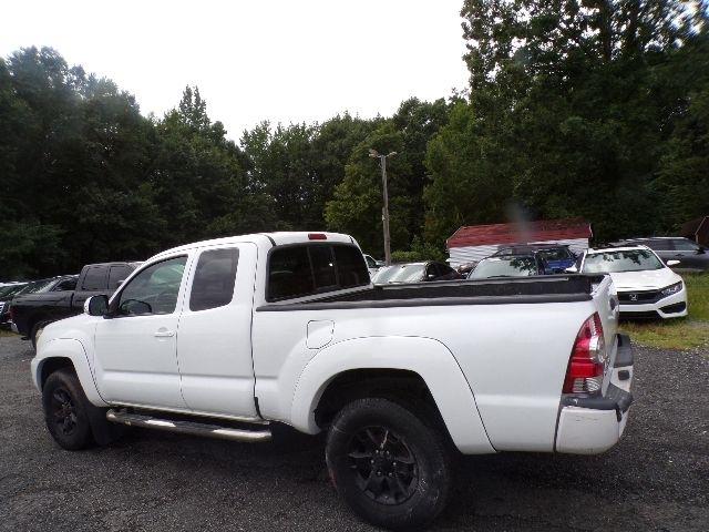 Toyota Tacoma 4WD Access Cab I4 AT (Natl) 2015