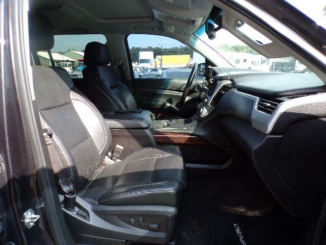 GMC Yukon XL 4WD 4dr SLT 2015