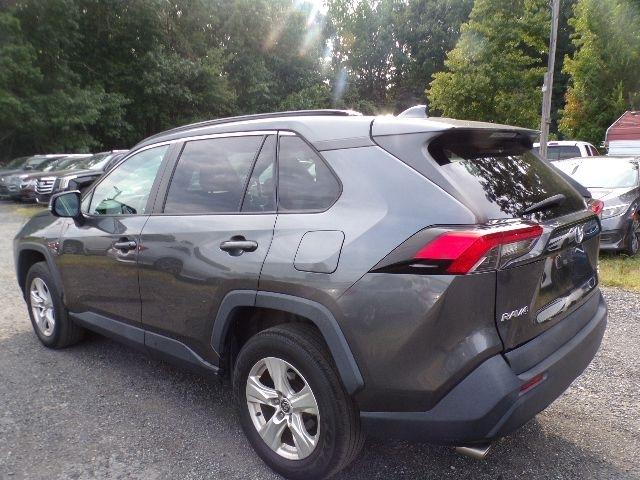 Toyota RAV4 XLE AWD (Natl) 2021