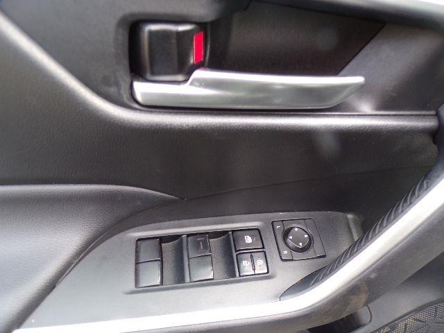 Toyota RAV4 XLE AWD (Natl) 2021