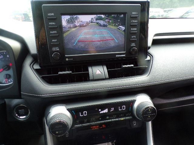 Toyota RAV4 XLE AWD (Natl) 2021