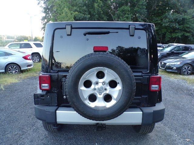 Jeep Wrangler Unlimited 4WD 4dr Sahara 2014