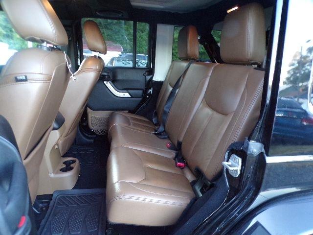 Jeep Wrangler Unlimited 4WD 4dr Sahara 2014