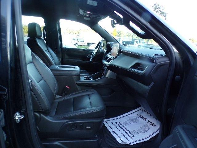 Chevrolet Suburban 4WD 4dr LT 2021
