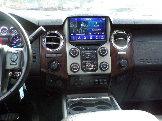 Ford Super Duty F-350 SRW 4WD Crew Cab 156" King Ranch 2016