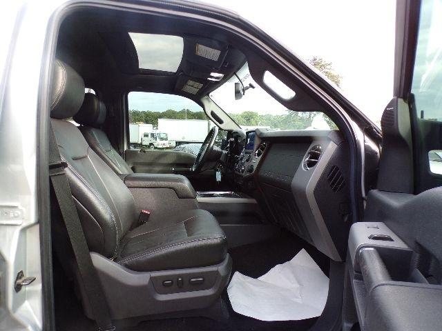 Ford Super Duty F-350 SRW 4WD Crew Cab 156" King Ranch 2016