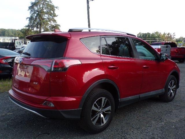 Toyota RAV4 FWD 4dr XLE (Natl) 2016