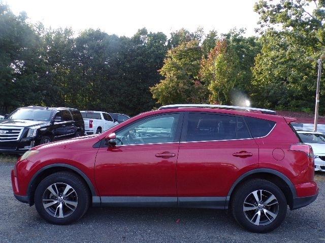 Toyota RAV4 FWD 4dr XLE (Natl) 2016