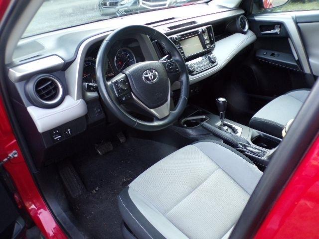 Toyota RAV4 FWD 4dr XLE (Natl) 2016