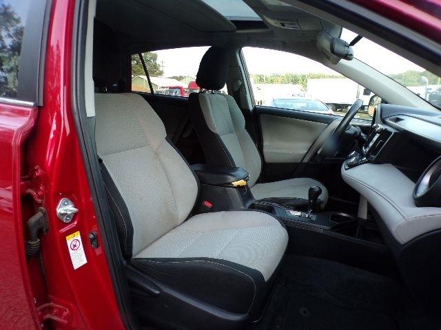 Toyota RAV4 FWD 4dr XLE (Natl) 2016