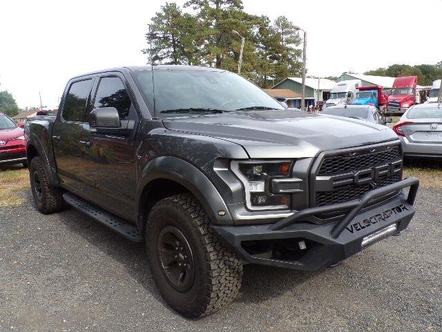 Ford F-150 Raptor 4WD SuperCrew 5.5' Box 2017