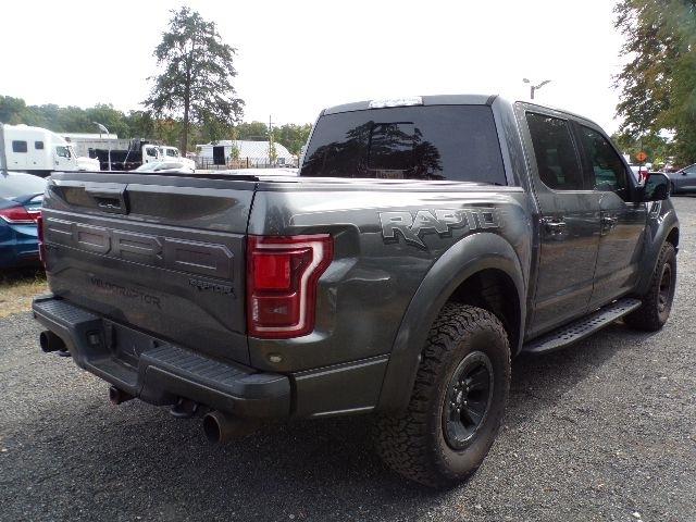 Ford F-150 Raptor 4WD SuperCrew 5.5' Box 2017