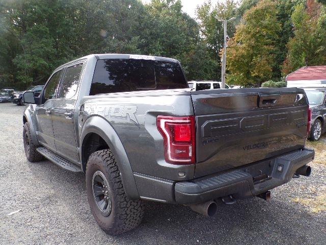Ford F-150 Raptor 4WD SuperCrew 5.5' Box 2017