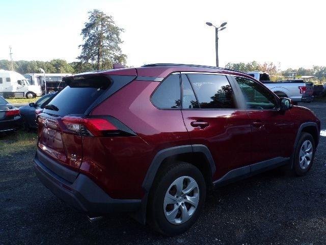 Toyota RAV4 LE AWD (Natl) 2019